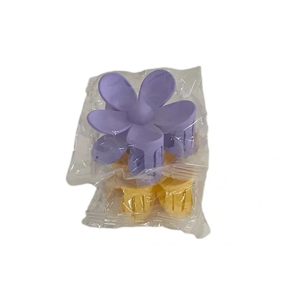 Large Flower Hair Accessories Claw Hair Clips Set of 2 Yellow & Purple NWOT - Picture 2 of 12